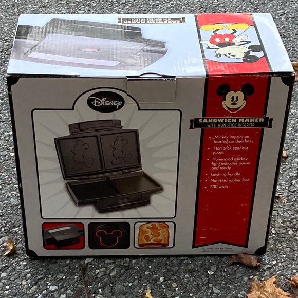 New in original box! Never used Disney Mickey Mouse Sandwich Maker! What a gift! - Picture 2 of 4
